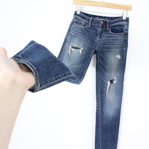 *American Eagle Super Stretch Regular Dark Wash Distressed Jeans - Picture 4 of 6